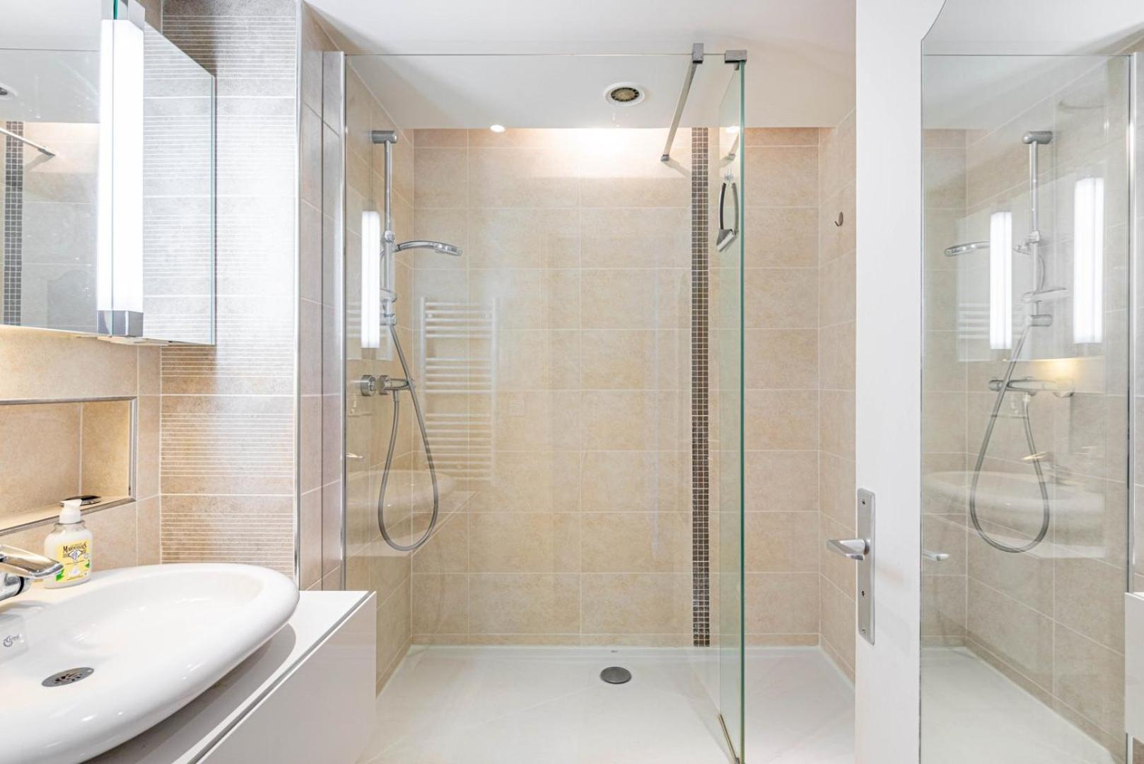 Guestready - Beau Sejour Pres De La Tour Eiffel Appartement Parijs